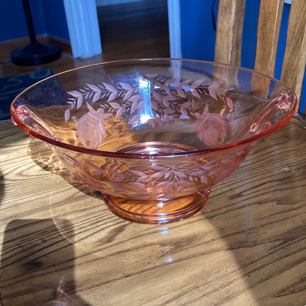 Vintage Imperial Etched Glass Pink Depression Fruit Bowl